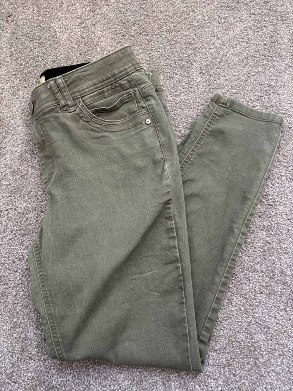 Democracy olive green ankle jeans size 10